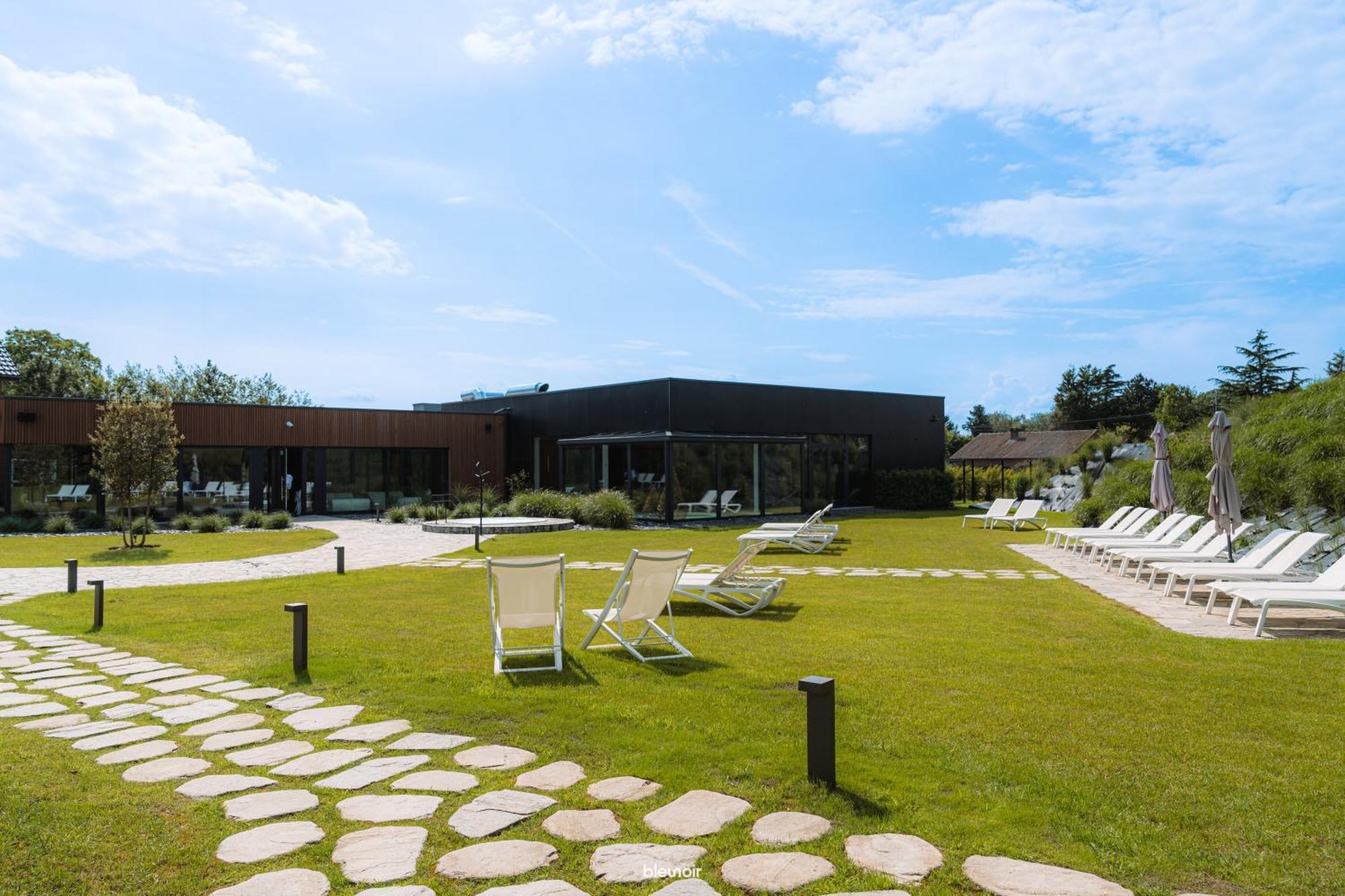 Domaine Des Thermes Awans Екстер'єр фото